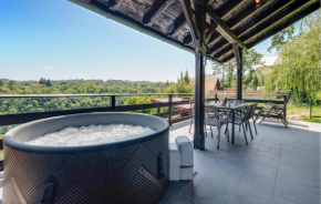 2 Bedroom Awesome Home In Donji Zvecaj